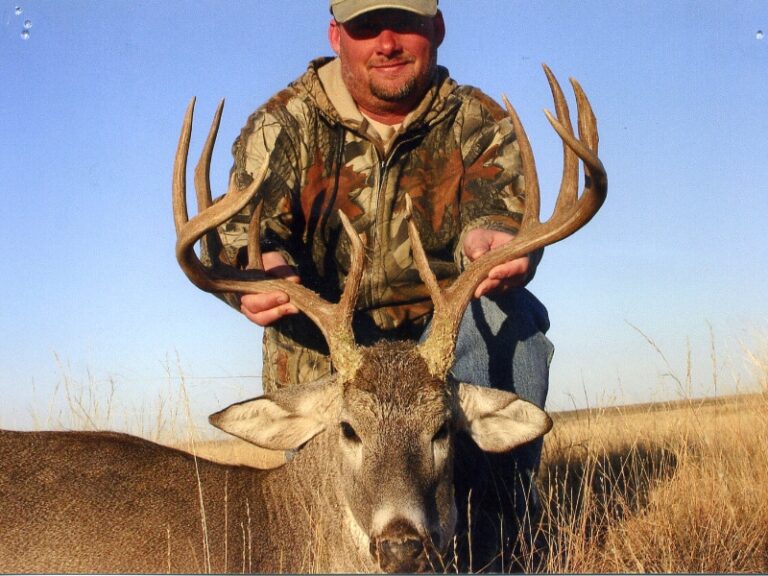 Hunter with a harvested buck, a J's Deer & Wild Game Processing customer in San Angelo, Texas